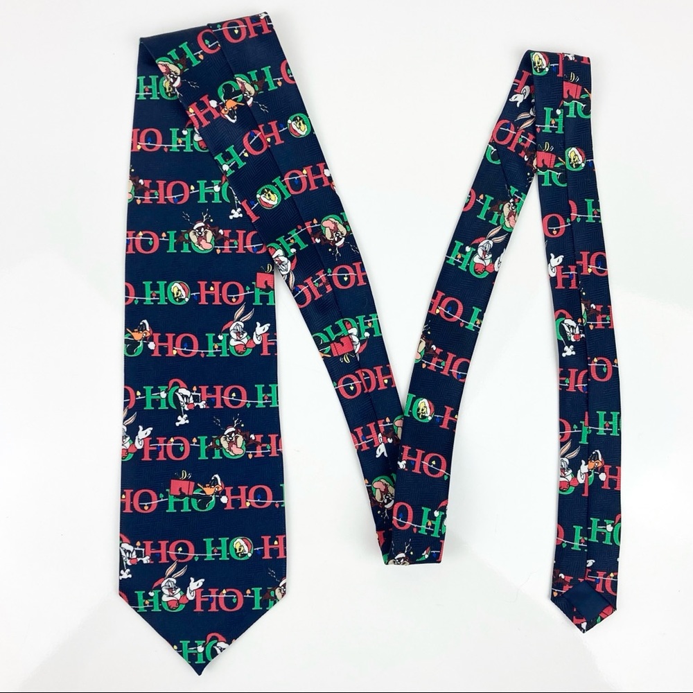 VTG 1998 Looney Tunes Christmas Holiday Tie Taz Bugs Daffy Tweety Sylvester Men